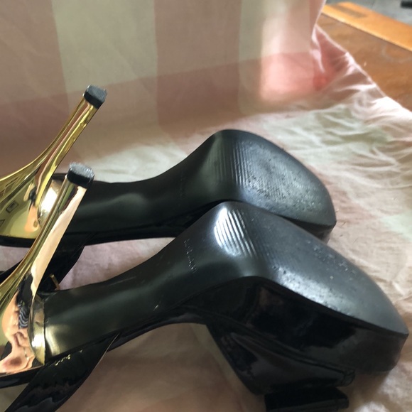 Guess heels size 6 medium - Picture 3 of 4